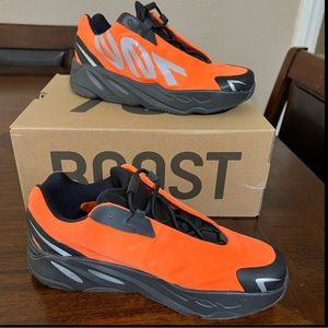 Adidas Yeezy Boost 700 MNVN Kids Orange
